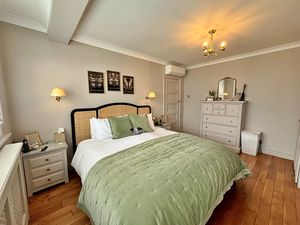 Photo 12- click for photo gallery